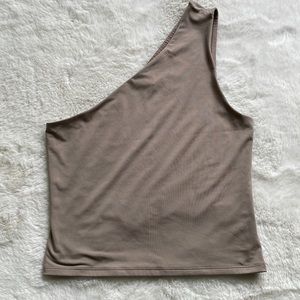 One should cutout top size S from Express.